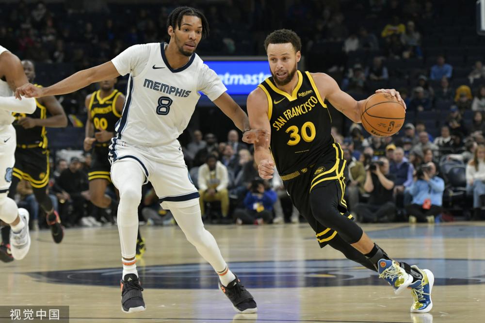 地进行控球 地进行控球